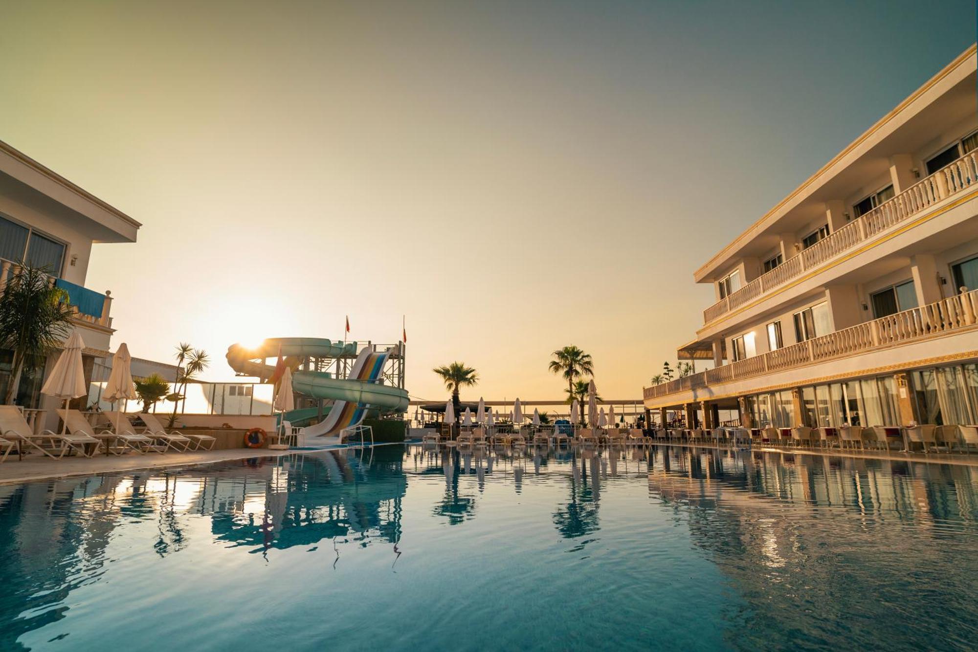 Sl La Perla Hotel Kemer อันตัลยา ภายนอก รูปภาพ